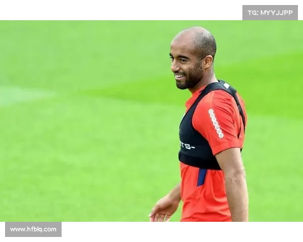 小卢卡斯在巴黎替补角色的深层分析与职业发展影响